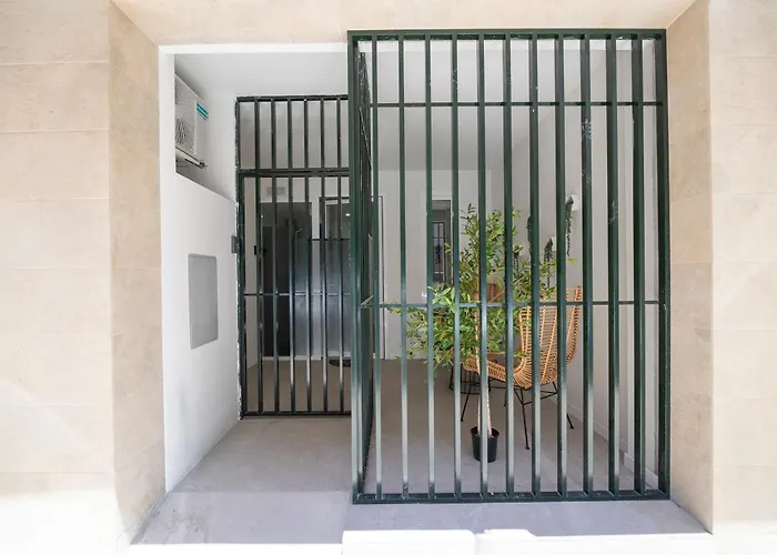 Ag7 Loft Valencia Espaciosos Estudios Con Terraza Cercanos Al Metro Zona Ayora