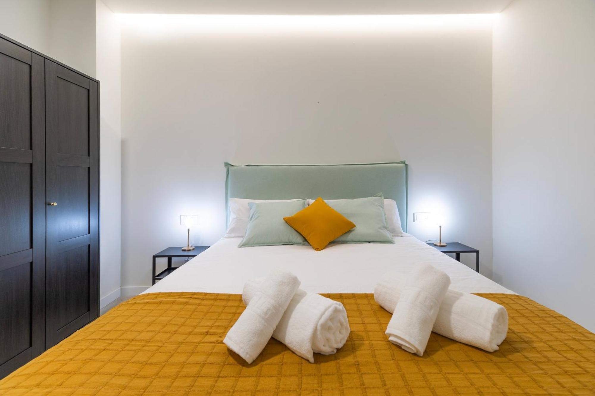 Ag7 Loft Espaciosos Estudios Con Terraza Cercanos Al Metro Zona Ayora Valence